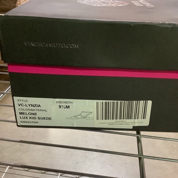 Vince Camuto Women's Lynzia Gladiator Flat Sandal - Picture 2 of 3